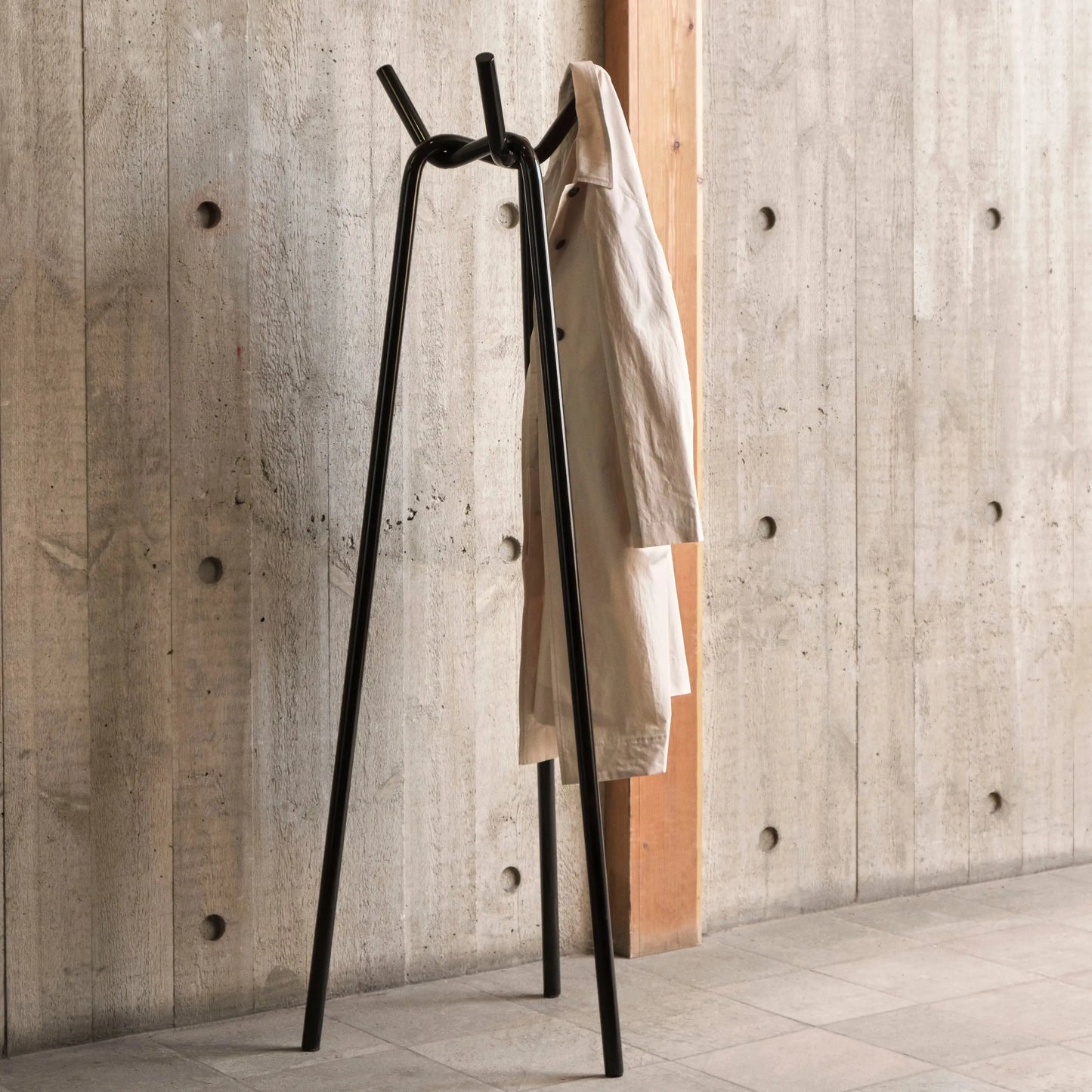 APEX PORTE MANTEAUX , Moderne, minimaliste, et intemporel-PORTE MANTEAUX-Maroc Design-Noir-Maroc Design