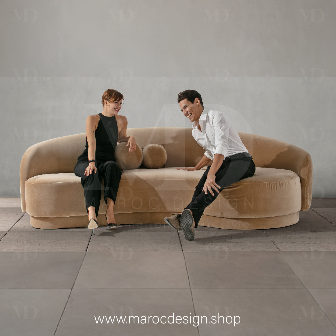 Canapé ALEXIS 3 Places en Velours Beige | Design Moderne & Confort Haut de Gamme - Maroc Design