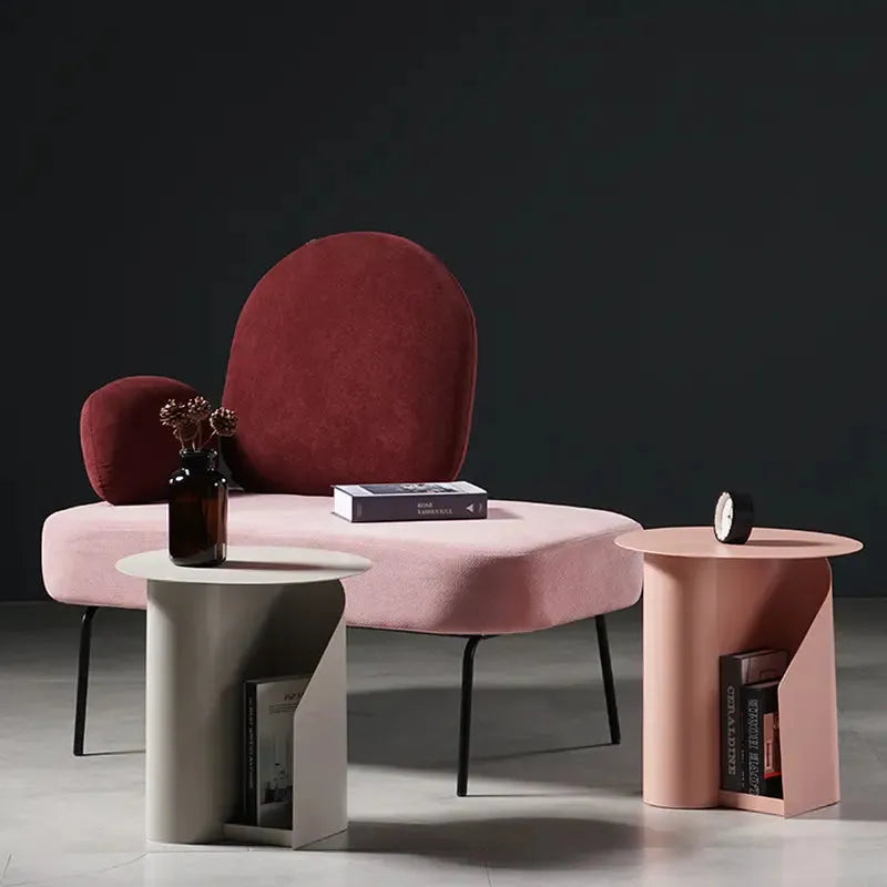 Tables d'appoint design en métal avec rangement intégré, bout de canapé moderne Maroc Design Casablanca.
