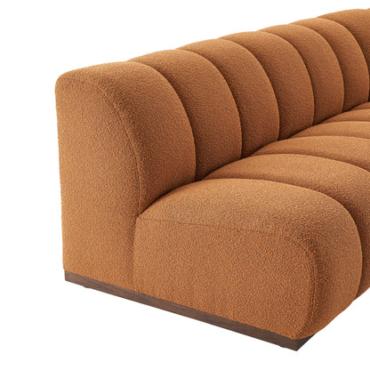 Canapé modulable LEONY en bouclette caramel terracotta, forme arrondie en studio – Maroc Design