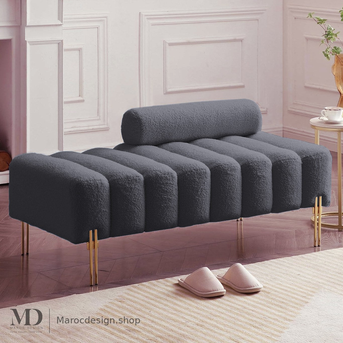 Banc Alma bouclé gris anthracite avec traversin et pieds dorés – Maroc Design