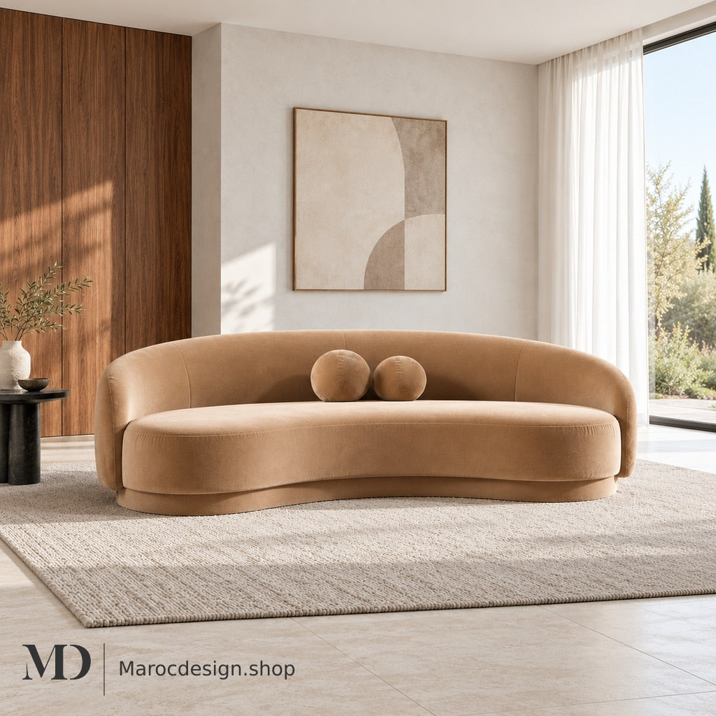 ALEXIS – Canapé 3 Places Velours Beige Premium — mise en scène lumineuse, Maroc Design