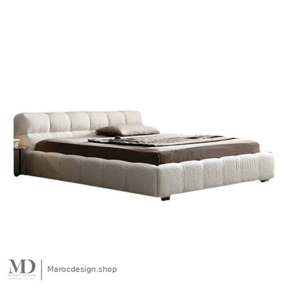 Lit bouclette écru CLOUD sur fond blanc, tête arrondie capitonnée et base à tufting – Maroc Design